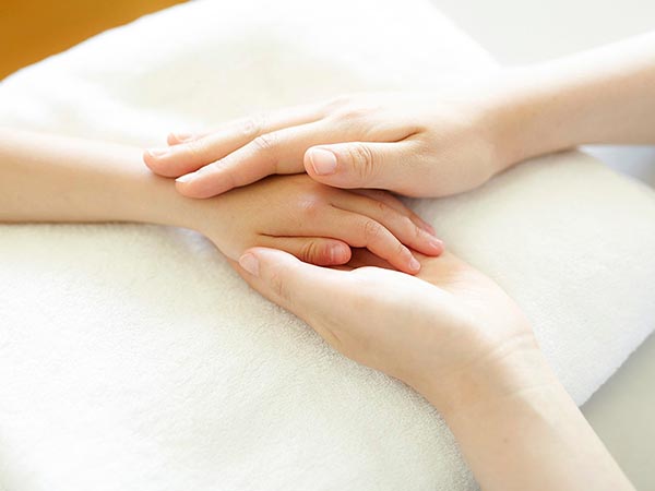 ｢楽しい｣｢心地いい｣体験！親子でふれあうアロマトリートメント【5F生活の木】